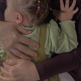 Логотип @miadeym - человек ностальгия 🔖