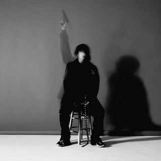 Логотип @mialmass - viviendo la vida loca (archive)