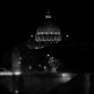 Логотип @mihicrede - mihi crede