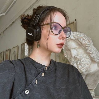 Логотип @mikakops - mikakop