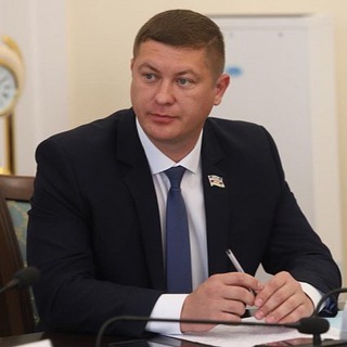 Логотип @mikhail_kolodyazhny - Михаил Колодяжный