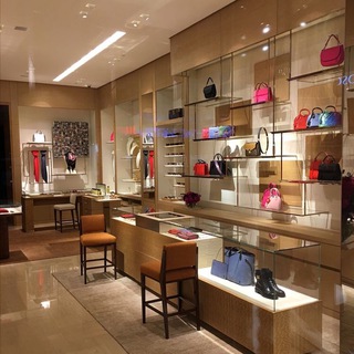 Логотип @mikkmillan - 𝐌𝐈𝐊𝐊𝐌𝐈𝐋𝐋𝐀𝐍 𝐂𝐇𝐈𝐍𝐀