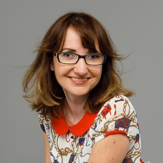 Логотип @milaproenglish - Business English - Be a PRO