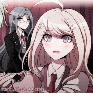 Логотип @milashkrrrrrrraa - Милашкrrr😧😧