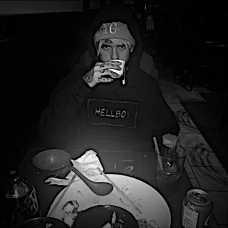 Логотип @milesgif - гифки от арабчика