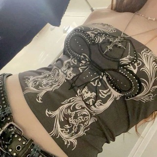 Логотип @milestiffa - хз