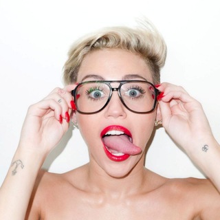 Логотип @mileycyrusita - NIENTE
