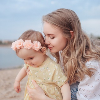 Логотип @milkstories - Искусство быть мамой