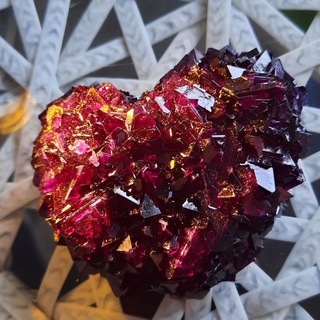 Логотип @minerallight - minerallight