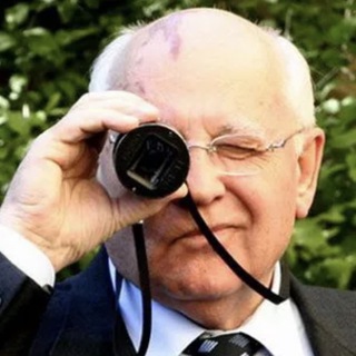 Логотип @mineralniy - Минеральный секретарь