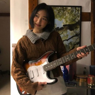 Логотип @miokkou - японский переулок