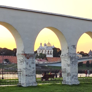 Логотип @mir_idej - Мир идей (философия)