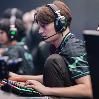 Логотип @miradoto - Mira