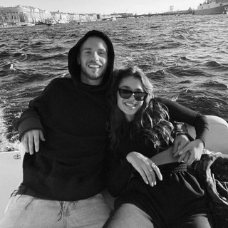 Логотип @miribro - miribro