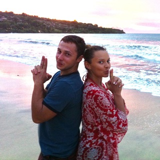 Логотип @mirokhvatovi - Жить ЗДОРОВО