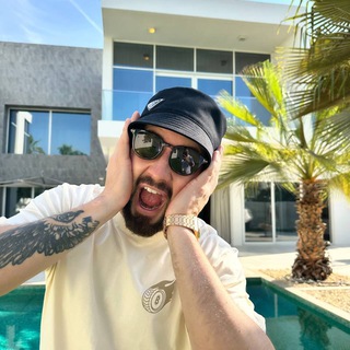 Логотип @mishanya_razdaet - КЛУБ МИХАИЛА💰