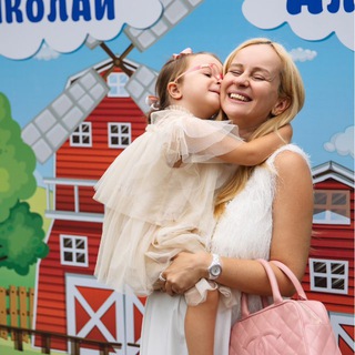 Логотип @miss_alexeeva_mom - Алла Алексеева: мама с деньгами 🎀