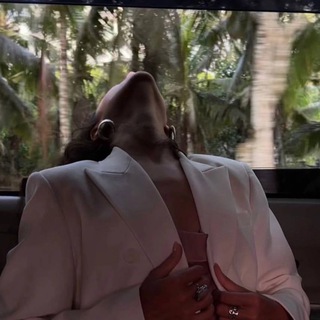 Логотип @misscares - 𝐏𝐫𝐢𝐧𝐜𝐞𝐬𝐬