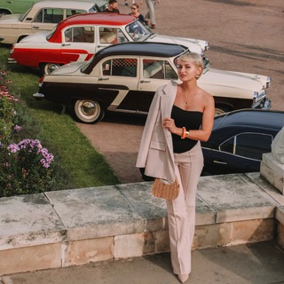 Логотип @misskrisgarage - MissKrisGarage 🚘