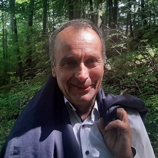 Логотип @mitteninsherz - Mitten ins Herz