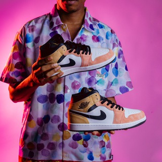 Логотип @mkarlos - ᴍᴋᴀʀʟᴏ’s