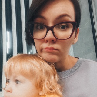 Логотип @mm_jenia - МамЖе, три клопа и две креветки