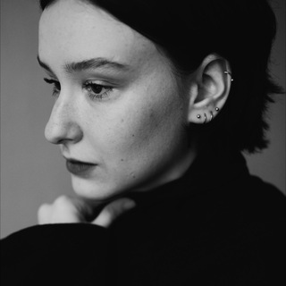 Логотип @mmarylaru - мария …)