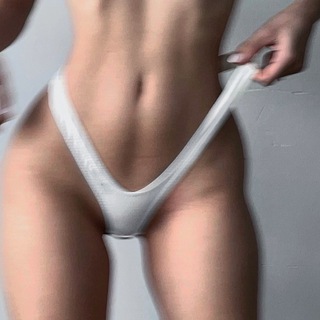 Логотип @mmm_telce - ммм, тельце