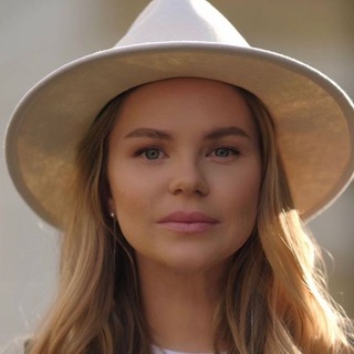 Логотип @mmnumerology - чисLOVEое предназначение