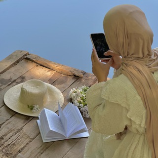 Логотип @moccomee - м - comfort