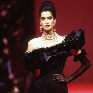 Логотип @modetherapist - Fashion therapy