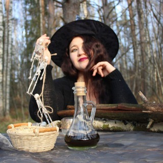 Логотип @mogendoshka - 🍄ГРИБная фея - САМОГОНщица⚗️