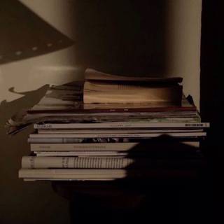 Логотип @moilyubimiestroki - твоей душе — поэзия