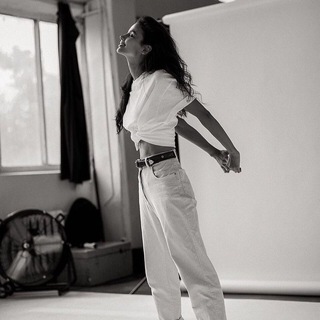 Логотип @mollybloom_girls - MOLLY BLOOM | beauty & identity