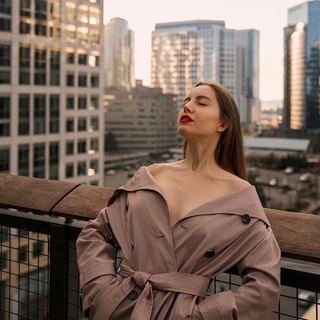 Логотип @momentsbytanya - Американ лайф 🍿🎥