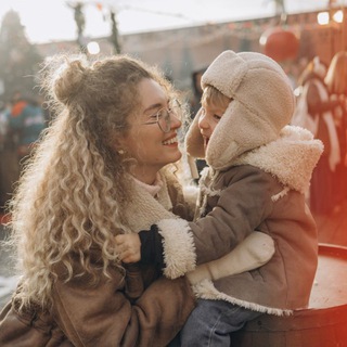 Логотип @momknutaya - Мамкнутая🐣