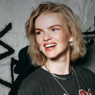 Логотип @mommynotummy - Mommy-no-tummy