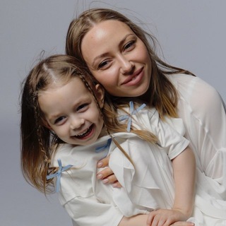 Логотип @momschoiceee - Постов много – жизнь одна