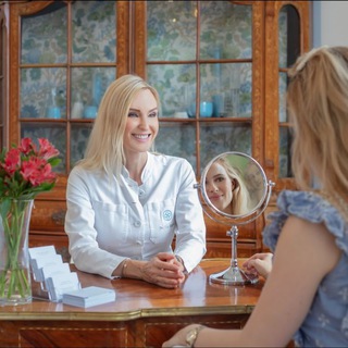 Логотип @monicatephane100 - Dr. Tatiana von Bayern