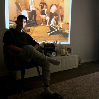 Логотип @moodju - junusov22