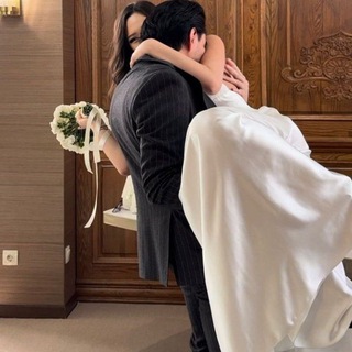 Логотип @moodlive_gr - 𝑀𝑜𝑜𝑑𝑙𝑖𝑣𝑒🤍