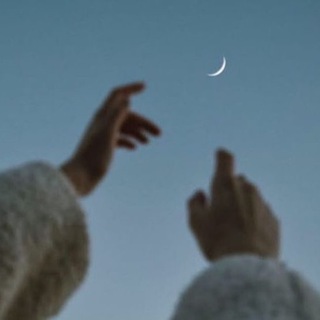 Логотип @moonforcast - на связи с Луной ☽