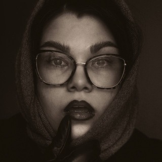 Логотип @moonkaribooks - клуб полуночников🌓