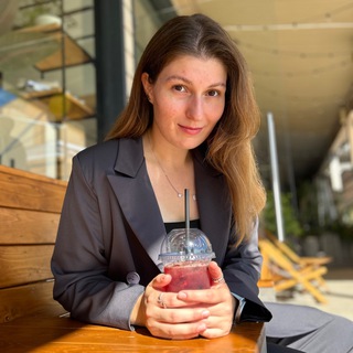 Логотип @moonlandina - буквальная миленная