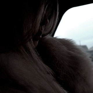 Логотип @moonless_light - P