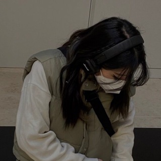 Логотип @moonlight904 - my world!