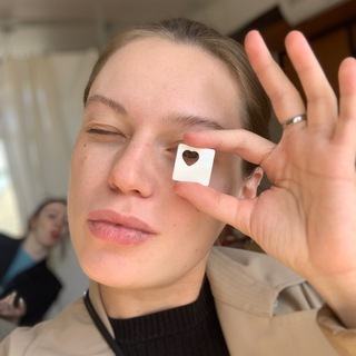 Логотип @moonswoon - moonswoon