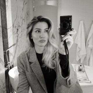 Логотип @moqqon - Masha Moqon