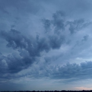 Логотип @more_oblaka_nichego - Море, облака и ничего лишнего