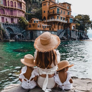 Логотип @mos_mam - Мамы Москвы